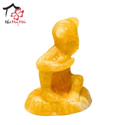 Precious stone monkey statue