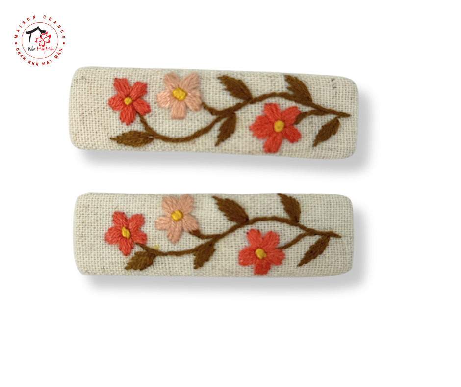 Kẹp tóc thêu tay 25